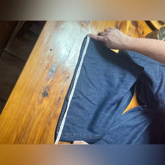 Wide-Leg Dark Blue Jeans - Picture 12 of 12